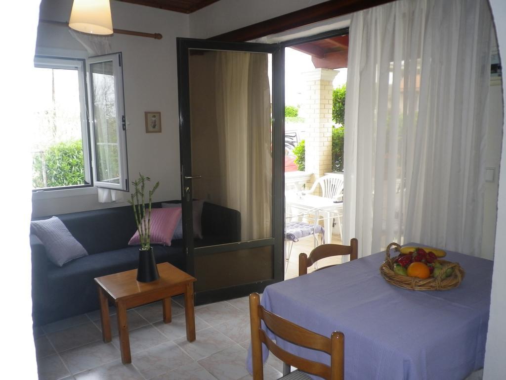 Spiridoula Apartments Agios Stefanos Avliotes  Eksteriør bilde