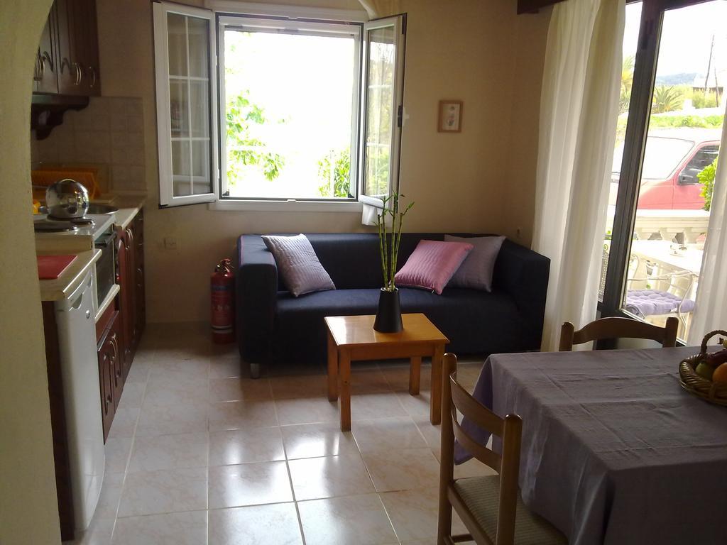 Spiridoula Apartments Agios Stefanos Avliotes  Eksteriør bilde